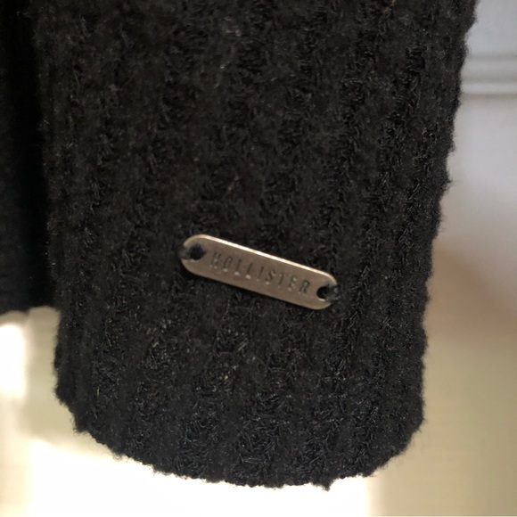 **SOLD**Hollister | open back long sleeve black waffle knit blouse shirt top - Picture 5 of 8
